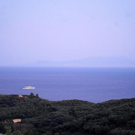 Moonlight Suites Parga Exteriör bild