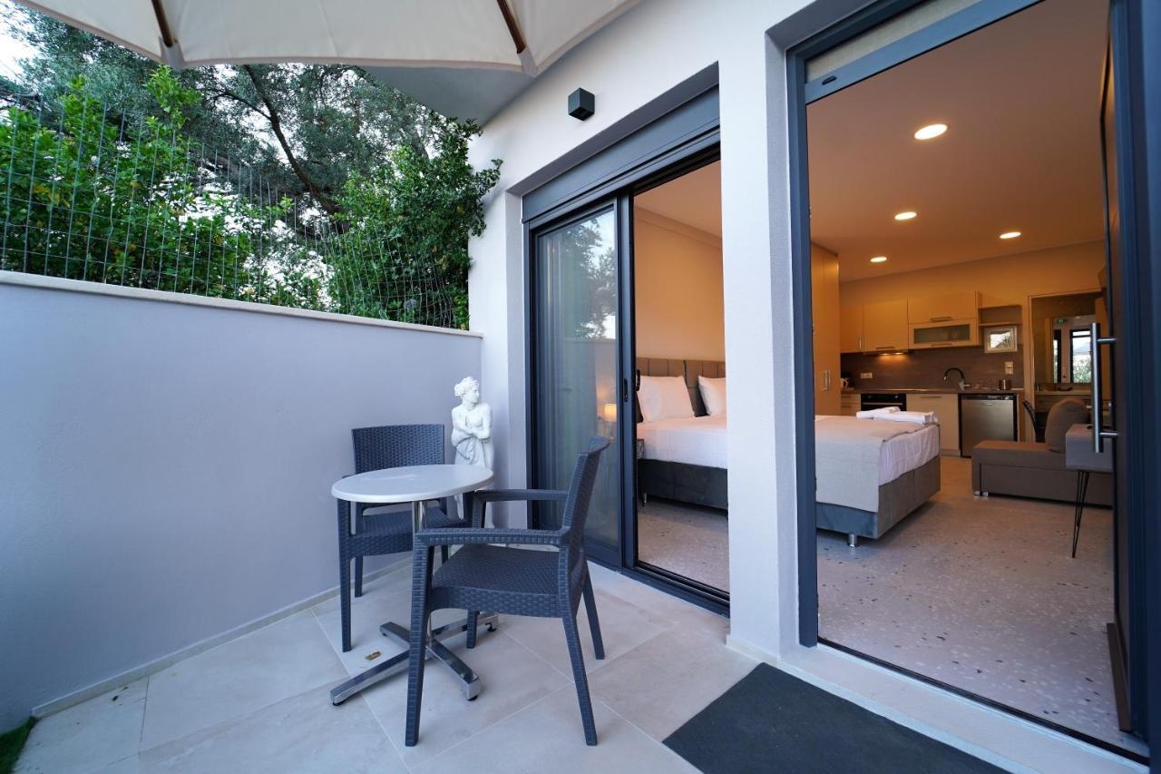Moonlight Suites Parga Exteriör bild