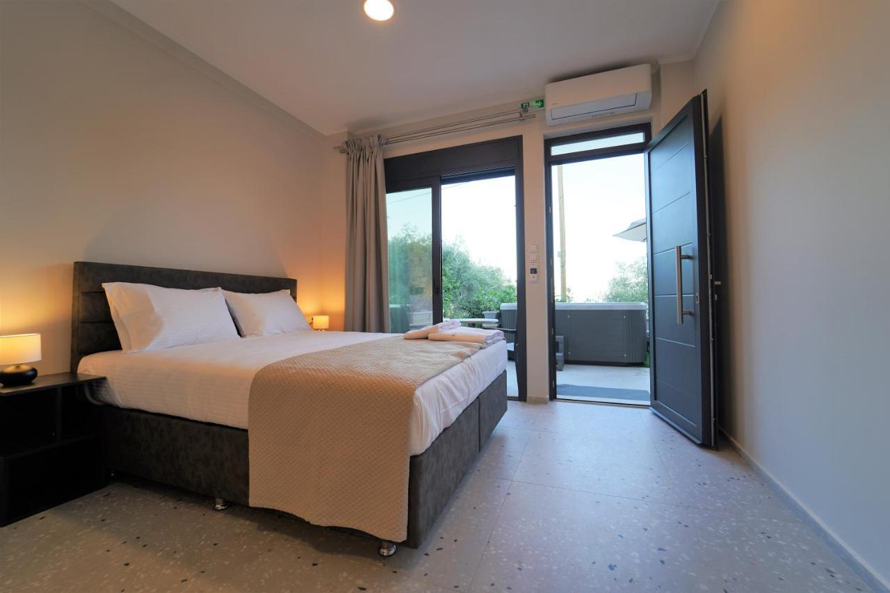 Moonlight Suites Parga Exteriör bild