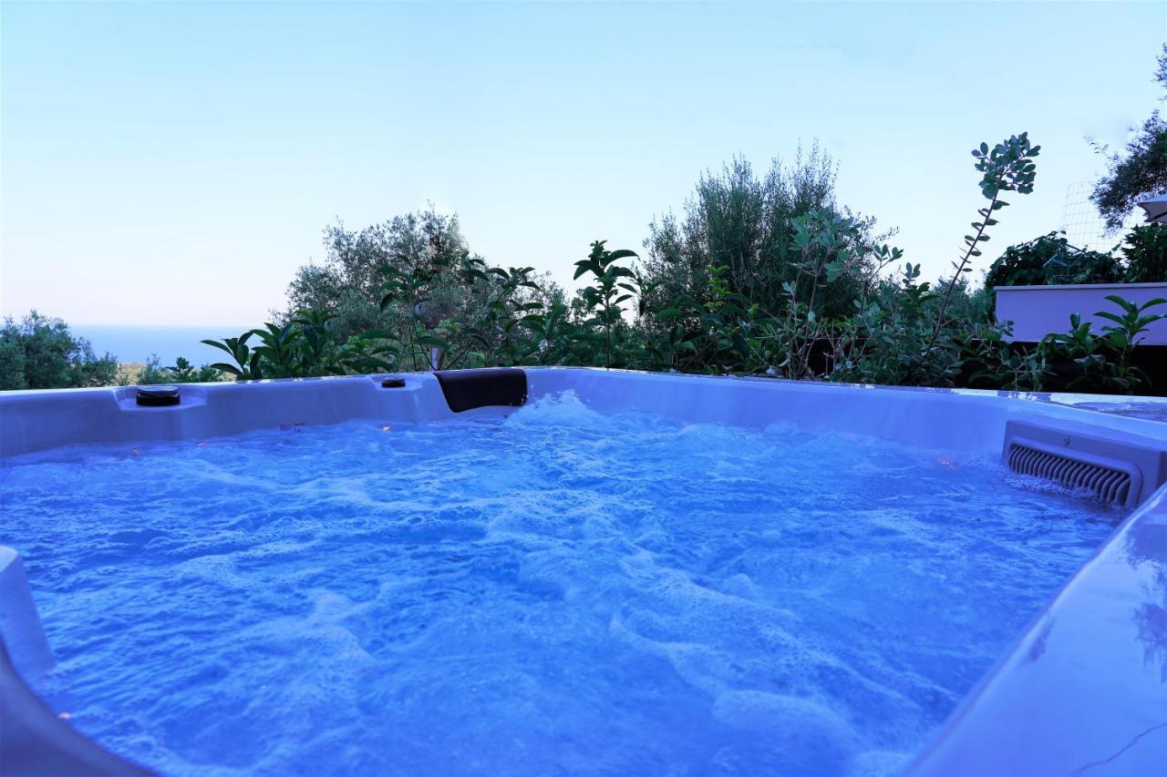 Moonlight Suites Parga Exteriör bild